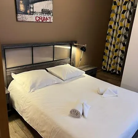 Apartment L'atelier- Cosy Avec Cour - Centre *