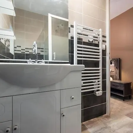 L'atelier- Cosy Avec Cour - Centre Bourgoin-Jallieu