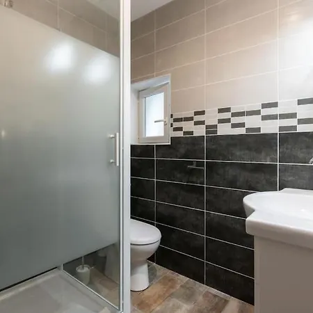 L'atelier- Cosy Avec Cour - Centre Bourgoin-Jallieu