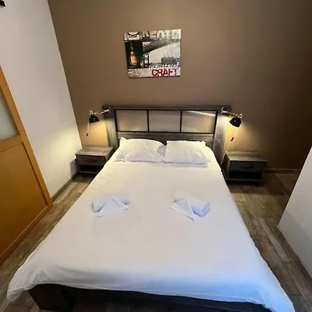 L'atelier- Cosy Avec Cour - Centre Apartment